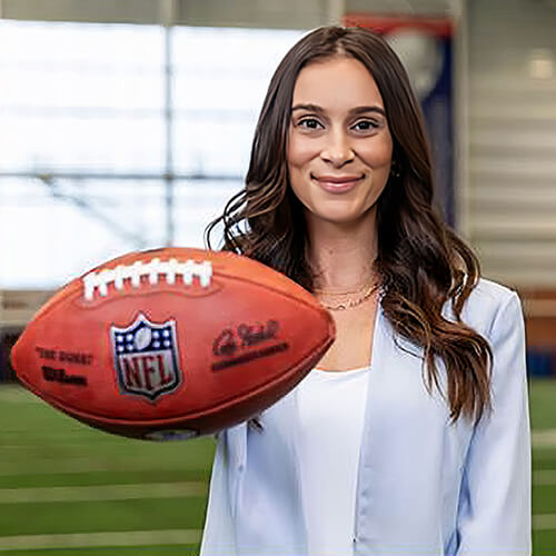 Headshot of Stephanie Santomieri