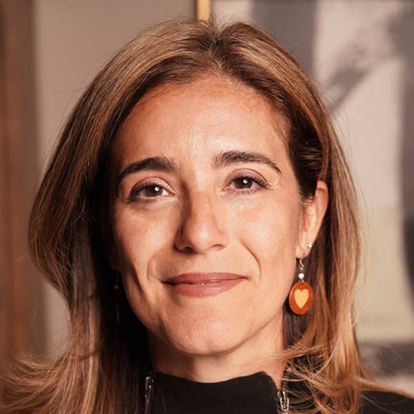 Headshot of Tina Outeiro