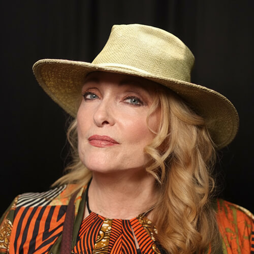 Photo of Catherine Schuller