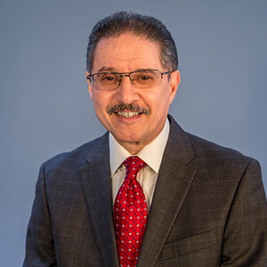 Headshot of Manuel Correa