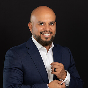 Headshot of Erick Gill