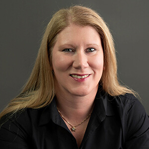 Headshot of Tracy Van Brunt 