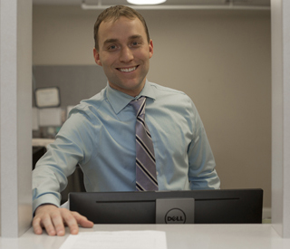 Steven Figueiredo Student Accounts mobile image